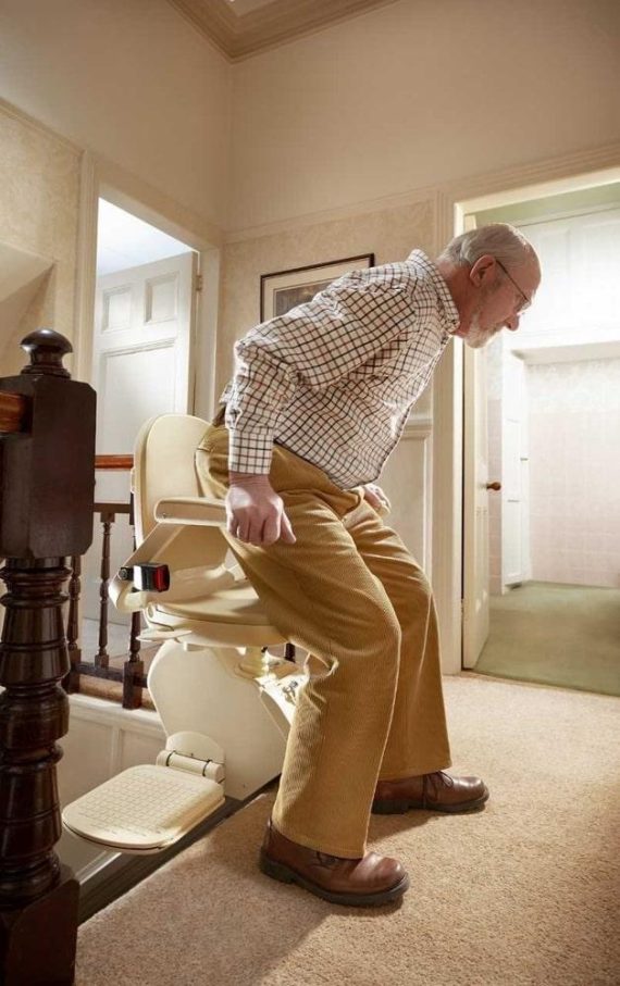 Brooks Straight seat swivel stairlift